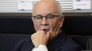 Press review: CDU ousts Merkel ally