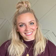 Sandra Hahn's Instagram, Twitter & Facebook