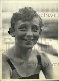 1931 Press Photo California's Katherine Rawl wins second in swimming  competition