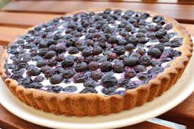 La ricetta originale prevede 325 g di mirtilli io ne ho messi solo 150 g ma voi sentitevi liberi di aggiungerne di più. Mustikkapiirakka O Torta Ai Mirtilli Finlandese Spignattando