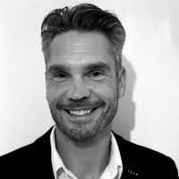 Jay Artz's Instagram, Twitter & Facebook