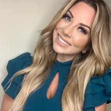 Heather Donley's Instagram, Twitter & Facebook