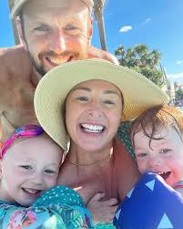 GOOD NEWS!🎉 WE ARE GETTING THE HOUSE!!!🏡OUR OFFER WAS ACCEPTED!!🙌🏼😭 I  linked a tour of the home in my bio