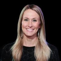 Thank you to my incredible partners at Sprinklr for working closely with me  during my four-year run at M&T Bank! The Sprinklr team recently threw me a  send-off celebration, where I had