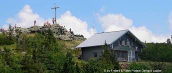 Hier findest du informationen über berghütten in bayern mit aktuellen angeboten, preisen und verfügbarkeit. Ferienhutten In Bayern Berghutte Urlaub Selbstversorger Hutte Bayerischer Wald Deutschland