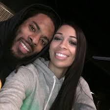 Ashley Moss's Instagram, Twitter & Facebook