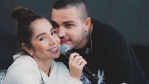 Rafael mejia jr @rafaelmejiajrmomano de obra music ® Paola Jara Novio Que Noticias