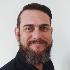 Lynne Mackenzie's Instagram, Twitter & Facebook