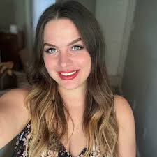 Join us for free sign classes!