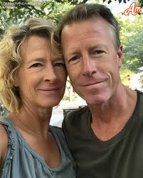 MY HUSBAND BROUGHT HIS MISTRESS HOME AND TOLD ME HE WAS KICKING ME  OUT—LITTLE DID HE KNOW, HE'D BE HOMELESS AN HOUR LATER So, I pulled up to  the house, and there,