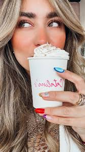 Amanda Y Selena Davis