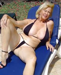 Nasty mature bikini gallery - MatureHomemadePorn.com