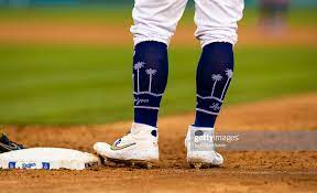 Widest selection of new season & sale only at lyst.com. The Jays Need Their Own Version Of The Dodgers Socks Something Along The Lines Of The Toronto Skyline With The Cn Tower Torontobluejays