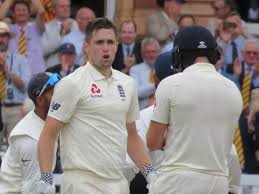 See what chris woakes (chriswoakes) has discovered on pinterest, the world's biggest collection of ideas. Chris Woakes Scores Maiden Test Century Helps England Take Lead Of 250 Runs In 2nd Test Against India Janta Ka Reporter 2 0