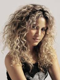 21 Cute Hairstyles For Medium Curly Hair Haircutstyles Website Medium Curly Hair Styles Curly Hair Styles Naturally Curly Hair Types