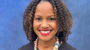 Krystle Robinson's Instagram, Twitter & Facebook