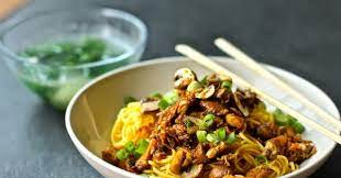 Mie Ayam Jamur By Resep Makanan Keluarga Mie Ayam Jamur Bahan Bahan 8 Lembar K Chicken Recipes Boneless Delicious Healthy Recipes Asian Recipes