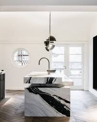 33k Likes 426 Comments Elle Decor Elledecor On Instagram Be Still Our Marble Loving Hearts Modern Kitchen Design Luxury Kitchens Marble Kitchen Island