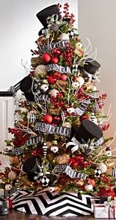 Unique And Unusual Black Christmas Tree Decoration Ideas 36 Black Christmas Tree Decorations Black Christmas Trees Christmas Tree Themes