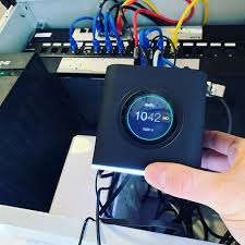 En Test Au Domolab Les Kits Wifi Mesh Amplifi De Chez Ubiquiti De Quoi Couvrir Toute La Smart Home Avec Du Nest Thermostat Charger Pad Electronic Products