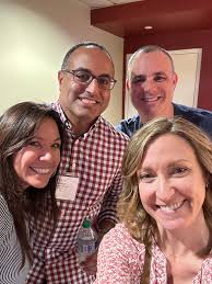 Kahana Feld (@KahanaFeld)