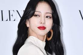 She started acting in 2003 and performed in various dramas and movies. Informant A Reveals Testimony That Han Ye Seul Worked Part Time At A Room Salon In Itaewon Daily Naver