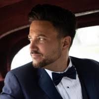 Brian Glasser's Instagram, Twitter & Facebook