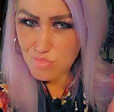 Hi! I'm new to this group. 🌟 **Support Brandie's Journey to Freedom and  Healing!** 🌟 My best friend, Brandie, is currently locked up and facing a  tough battle. She's struggling and feeling