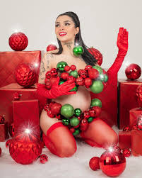 Merry Christmas! Karely Ruiz impacta con atrevidas fotos embarazada