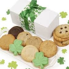 Follow these simple steps to make your own. St Patrick S Day Cookie Gifts Cookie Bouquets