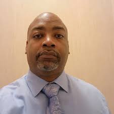 Ernest Cloud's Instagram, Twitter & Facebook