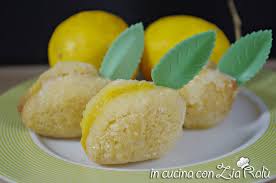 Fresco e profumato, viene realizzato dalla macerazione delle bucce di limone nell'alcool. Limoni Dolci Crema Di Limoncello In Cucina Con Zia Ralu