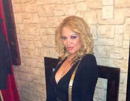 Oana lis, în tandreţuri cu un iubit misterios! Oana Lis Le Da Palpitatii Fanilor Sunt Cam Uda Ziarul National