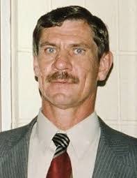 Robert Gantz's Instagram, Twitter & Facebook