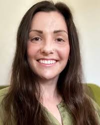 Kerry Moyer's Instagram, Twitter & Facebook