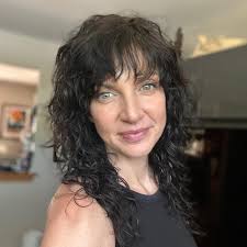 Gina Caputo's Instagram, Twitter & Facebook