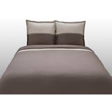 Parure De Lit Taupe Tricolore Housse De Couette 2 Taies D Oreiller 240x220cm 65x65cm Tex Home Le Plaid A Prix Carrefour Parure De Lit Housse De Couette Housse De Couette 200x200