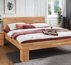 Denn das hohe einzelbett die passenden nachttische und der geräumige schrank lassen keine wünsche diesbezüglich offen. Betten In Komforthohe