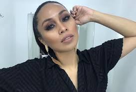 Liriknya lagu belum tersedia, kami akan memperbarui liriknya sesegera mungkin, anda juga dapat berkontribusi lirik lagu untuk kami di bagian komentar dari lagu tersebut. Saya Selesa Dengan Hael Dayang Nurfaizah Buka Mulut Jawab Status Dengan Hael Husaini Hiburan Mstar