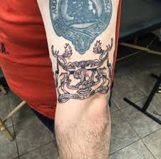 Free search and finder to view the heraldry picture with history and meaning. Kelly Turnbull On Twitter I Have The Tattoo I Wanted As A Teenager Hahaha Matching Family Crests I Got Together With My Little Brother Https T Co Cqcf3i2rz9 Https T Co 3qmnzpani9