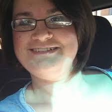 Stephanie Cram's Instagram, Twitter & Facebook