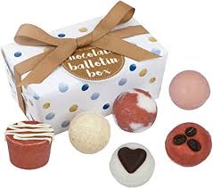 Click continue to complete the checkout process. Bomb Cosmetics Chocolate Handmade Bath Melts Wrapped Ballotin Gift Pack Contains 6 Pieces 150g Amazon Co Uk Beauty