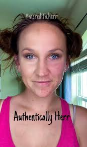 What are these half face trend I kept seeing Ina also has one  https://twitter.com/itoridayo/status/1776971108874645752?t=6UQ3NVsJYpnd_KjkgdTfiw&s=19