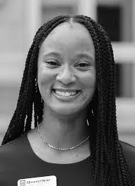 Leeann Rose's Instagram, Twitter & Facebook