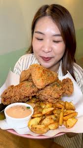 Fried chicken & Housemade food. Crispy Fried Chicken