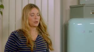 Liste des épisodes à télécharger légalement. Premieres Minutes Episode 6 Saison 20 Les Mysteres De L Amour Youtube