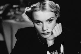 Who is this talented actress who won an Oscar and an Emmy, and moved us  with her powerful roles in legal dramas and historical films? Guess who she  is! Share your answer