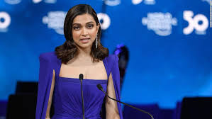 Deepika padukone with siddharth mallya. Deepika Padukone Bollywood Superstar To Be Questioned By Police As Celebrity Drug Probe Deepens Cnn