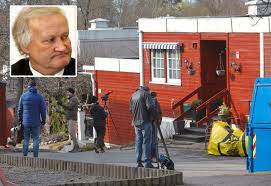 Han var ungdomslandslagsspiller i håndball og klubbkamerat med blant andre trygve hegnar. Gxfumrxi22u4sm