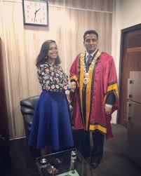 Khamshajiny gunaratnam, born in jaffna, sri lanka on 27 march 1988, also known by her nickname kamzy, is the deputy mayor of oslo and a labour party politician in norway. Kamzy Gunaratnam A Twitter This Is The Mayor Of Jaffna Emmanual Arnold I Was Actually Born In Jaffna Arnold Is 45 And That S A Pretty Young Age To Be A